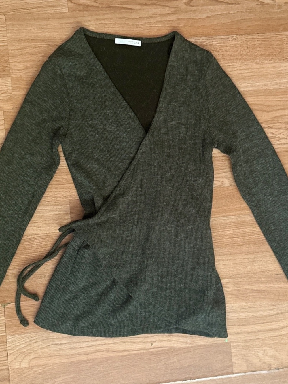Zara Soft Wrap Top Dark Green Size Medium Wrap Sweater - Picture 3 of 7